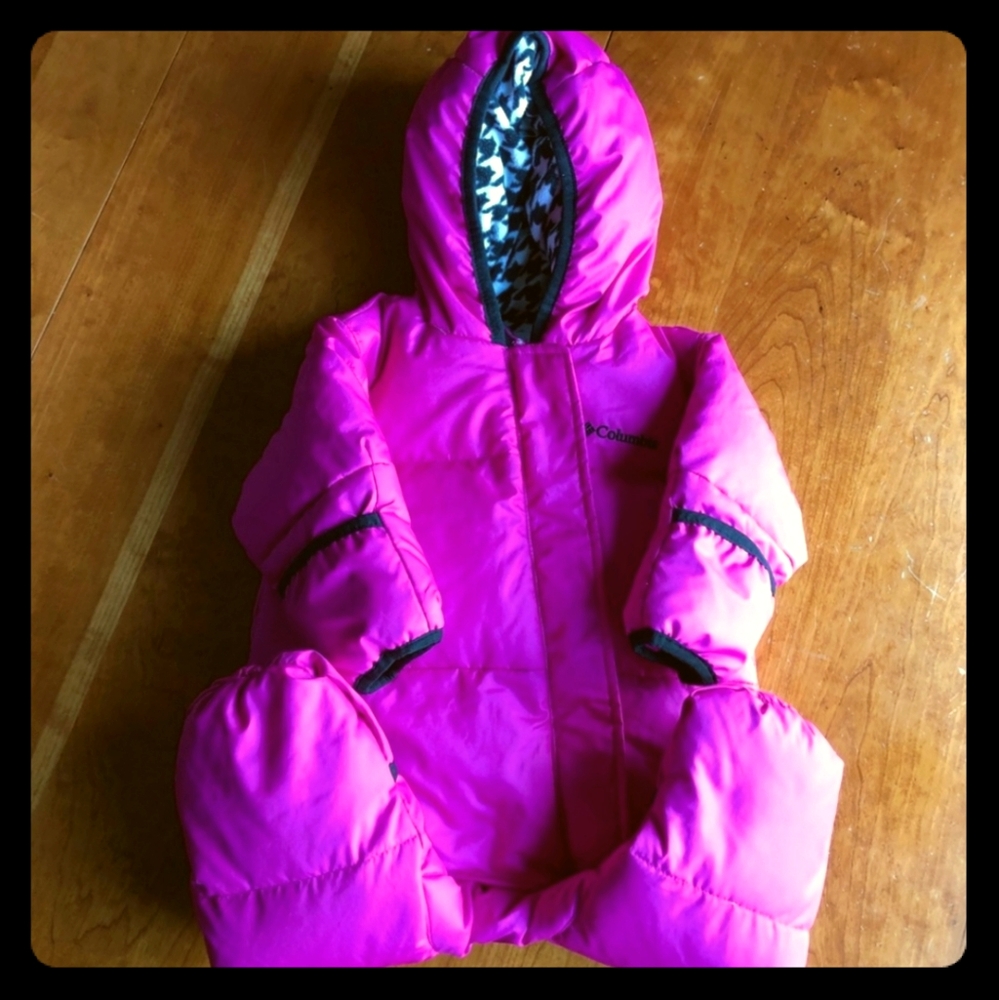 Pink Columbia snow suit 6-12M